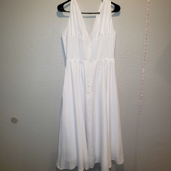 Cherley Deep V Neck Dress - Picture 7 of 9